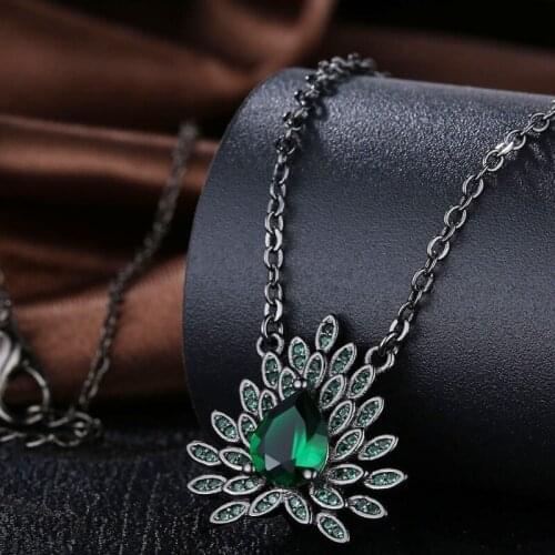 Vintage Pendant Fashion Green zircon black gun necklace Ms. generous new necklace for women AP2044