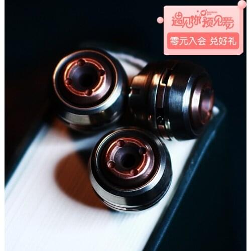 Geez dark matter fifth generation titanium alloy fingertip gyro tritium tube pendant rotary knife brass EDC decompression