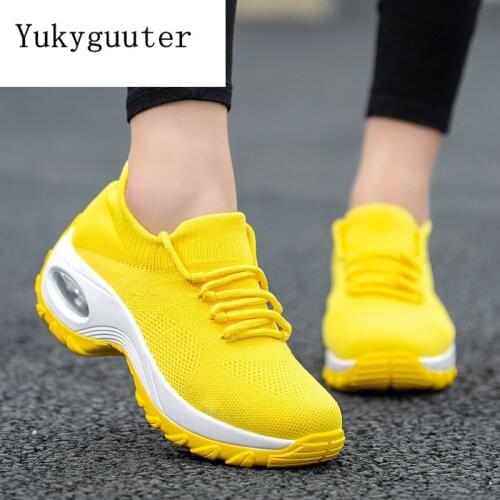 Woman Running Shoes Flats Outdoor Sneakers Fashion Summer Mesh Breathable Couple Lightweight Athletic Height Increasing Sports