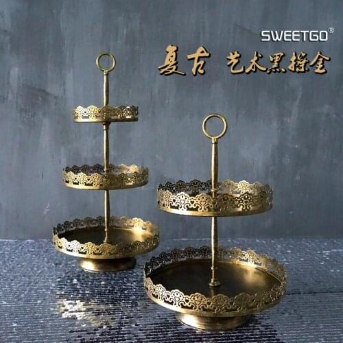 Golden Cake WROUGHT IRON Three Layers Cake Dish Wedding Prop Originality Wedding Arts Black Wipe Gold Tray