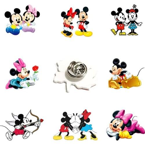 Disney Minnie And Mickey Playing Couples Lapel Pins Children Cartoon Animation Resin Acrylic Tiepins Accessories Jewelry Couples