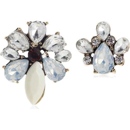 YaYi White Red Glass White Rhinestone Dangle Earring Womens Fashion Ancient Gold Color Gem Earrings For Women E1107