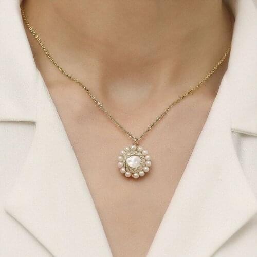 ALLNEWME Handmade Twist Sunflower Pendant Necklace for Women Gold Color Copper Linked Small Circle Chain Chokers Necklaces Gifts