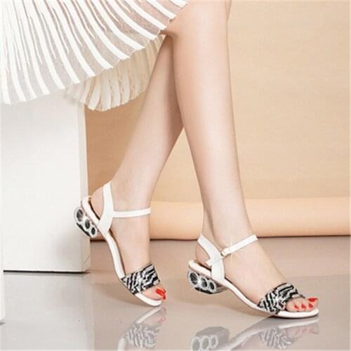 Sandals female 2021 summer new style Korean fairy style thick heel rhinestone mid-heel word belt fashion with skirt female sanda