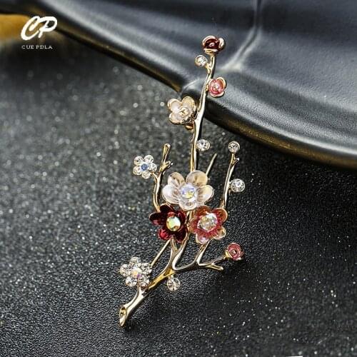 Creative Natural Plum Blossom Brooches Pins For Women Vintage Freshwater Pearl Brooch Bouquet For Wedding Party