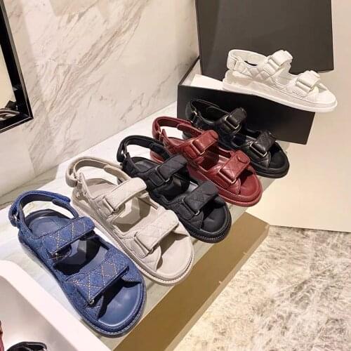 2021 New Fashion Womens Sandals Hot Sell Summer Shoes Luxury Brand Designer Sandals Genuine Leather Shoes Hook Loop Sandals