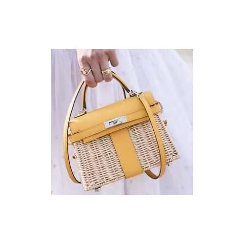 Travel Top-Handle Main New Womens Fashion Bag Brand Designer 2021 Crossbody Totes Bags Hand-Made Bamboo Flap Handbag