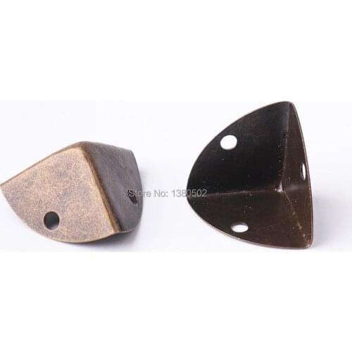 10pcs/lot Vintage Design Bronze Color Metal Corner Brackets for luggage Case Box Furniture Decoration