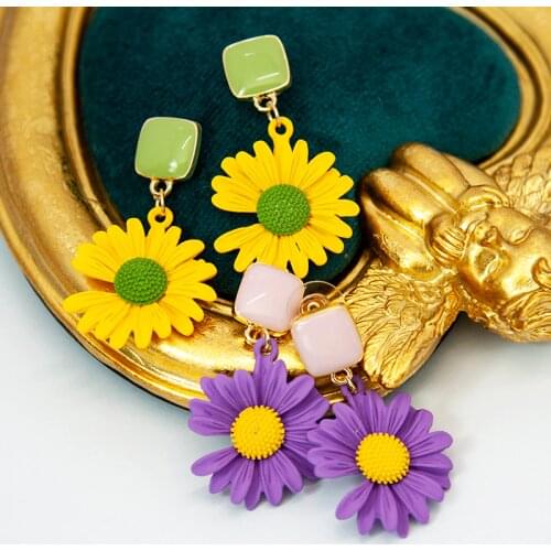 New Arrival Daisy Drop Earrings Fashion Summer Yellow Purple Sunflower Dangle Earring For Women Vacation Dress Party Gifts