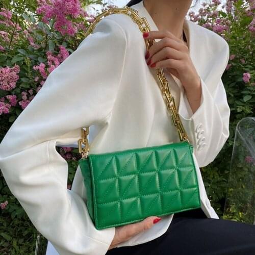 Womens Shoulder Bags 2021 Metal Thick Chain Crossbody Handbag Quilted Designer Clutch Bags Lady Branded Hand Bag Bolsa Feminina