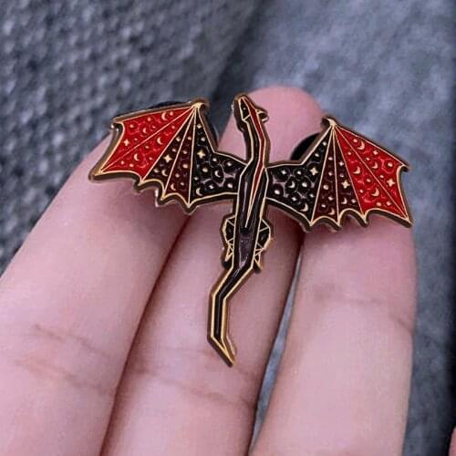 Black and Red Origami Dragon Enamel Brooch Pin Hat Bag Collar Lapel Pins Badges Women Mens Fashion Jewelry Accessories