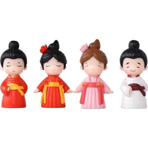 1 Pair Adorable Miniature Ornament Multi-Purpose Plastic Couples Doll Lovely Landscape Figurines for Desktop Ornaments Gift