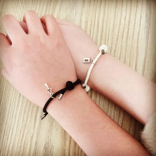 2pcs Stainless Steel Couple Magnetic Ball Creative Bracelet Friendship Lock Key Weaving Men and Women Long-distance Love Gift