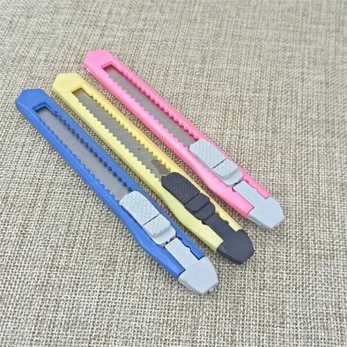 Factory direct small art knife wallpaper knife with hook wallpaper knife office culture and education cutting