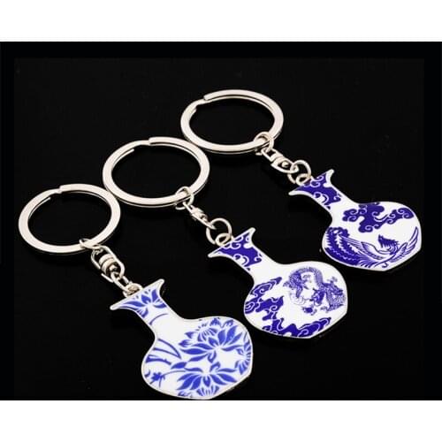 Top Chinese style China blue and white porcelain round plate vases shape lovers gift keychain tourist souvenir