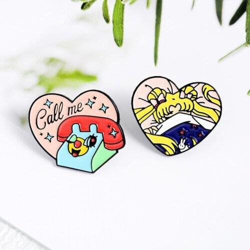 Creative Cartoon Cute Heart-Shaped Girl Exquisite Enamel Brooch Personalized Landline Phone Call Me Badge Back Hat Accessories