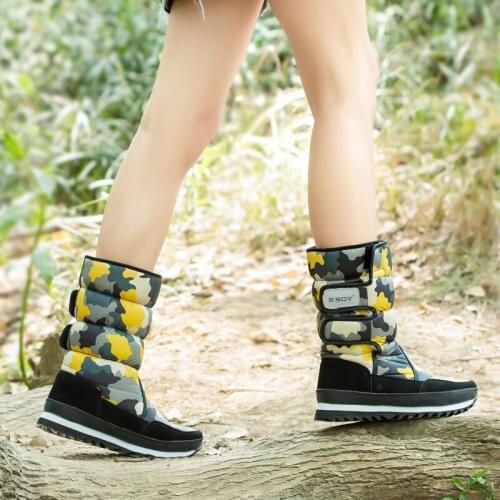 New snow boots, female high tube, thickened cotton boots, warm cotton shoes, winter outdoor waterproof and non skid snow shoes