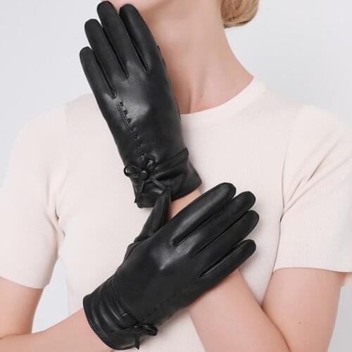 Womens genuine leather gloves autumn and winter fashion adult female windproof sheepskin gloves solid black new high quality