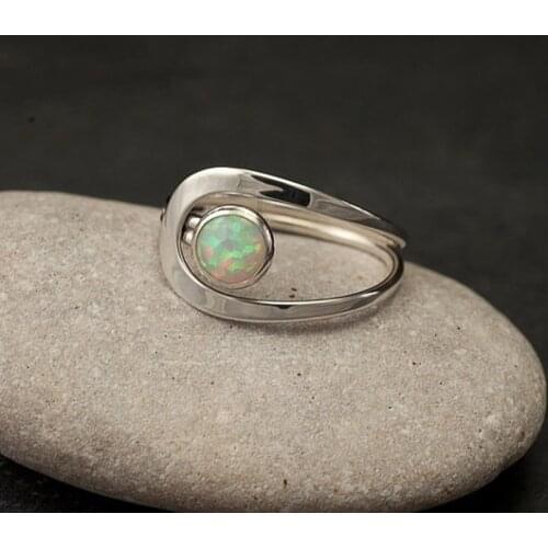 Lady Oval Opal Ring New Bohemian Style Women Wedding Engagement Silver Color Ring Band Best Gift for Lovers Wife Love Token