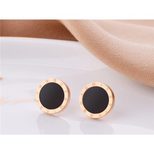 Simple Black Shell Roman Numerals Round Stud Earrings For Women Fashion Birthday Party Jewelry Female Gift Accessories Wholesale