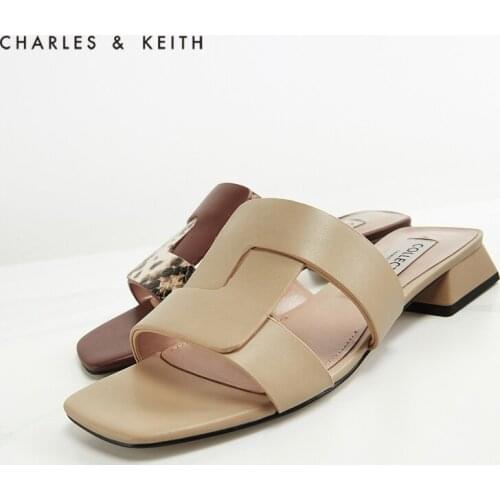 CHARLES&KEITH Low-heeled Shoes