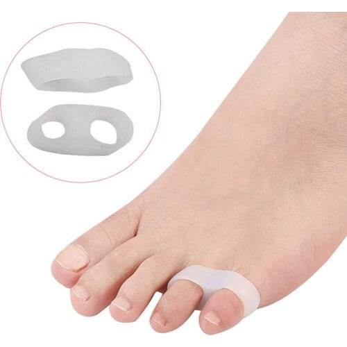 To correct hallux valgus correction device Little toe loop toe separator trumpet overlapping toes separator other toes