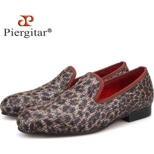 Piergitar new style leopard pattern special fabrics handmade men loafers Fashion men casual shoes British style smoking slipper
