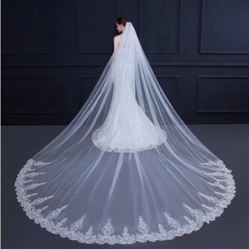 Bridal Wedding Veil 3.5M / 138 Inch Cathedral Lace Edge White Ivory One Layer Wedding Veils With Comb