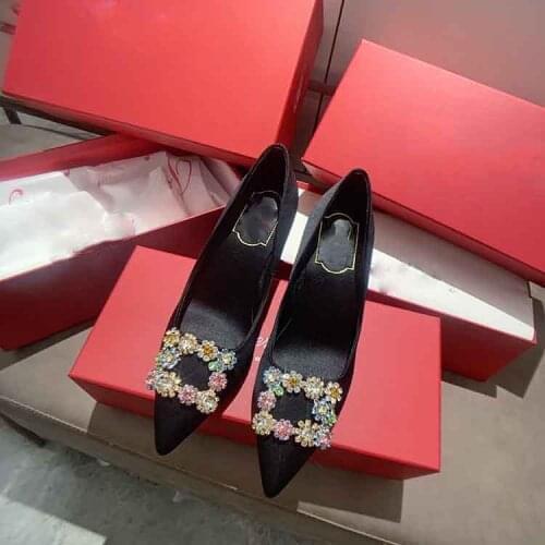 2021 new square button diamond pointed high heel shoes new Satin red thin heel wedding shoes middle heel of bride shoes