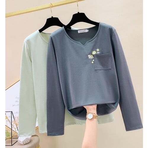 Plus size women spring butterfly embroidery t shirt fashion pullover top casual solid color basic slim long sleeved Tshirt cloth