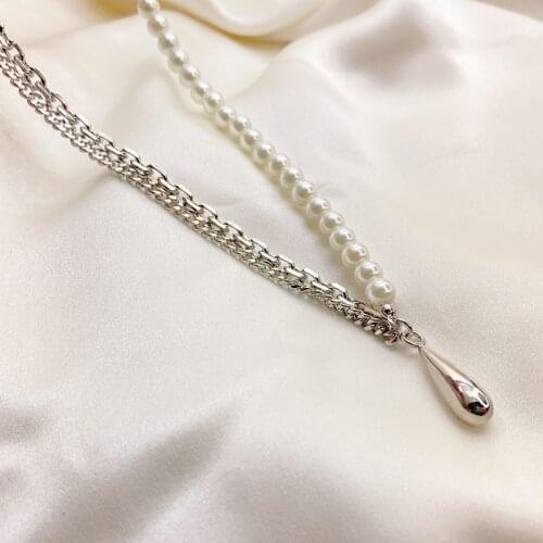 The new fashion white gold glossy water drop pendant pearl necklace feminine European and American retro jewelry