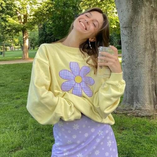 Womens Sweatshirts Harajuku Y2K Aesthetic Embroidery Oversized Sweatshirts Vintage yellow Crewneck Long Sleeve Top Streetwear