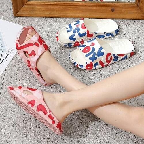 Mens Slippers Home Slippers Soft Bottom Non Slip Bathroom Bath Couple Fashion Women Wearing Slippers House Slippers