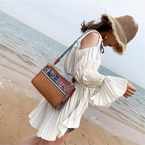 Aaby 2021 New Style Bohemian Straw Crossbody Bag For Women Fashion Summer Beach Bag