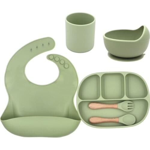 Born Gift Wholesale Baby Silicone Eating Set Environmental fork spoon Non-Toxic Children 100% Food-Grade Waterproof Plate &Cup