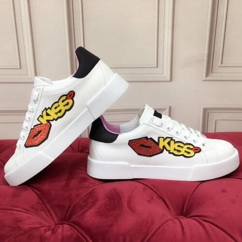 Borduurwerk Kisswomen Sneakers Herfst Lederen Witte Sneaker Vrouwelijke Platform Gevulkaniseerd Schoenen Lente Casual Ademende S