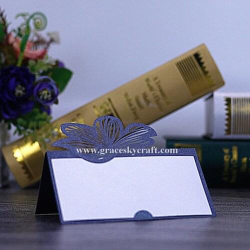 50pcs hollow out Lotus Flowers Table Name Cards Place Seat Paper Wedding Invitation Card Party Table Decoration Marriage favors