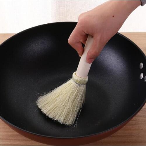 Wash dishes with wooden handle wash pan brush kitchen brush clean pan without oil