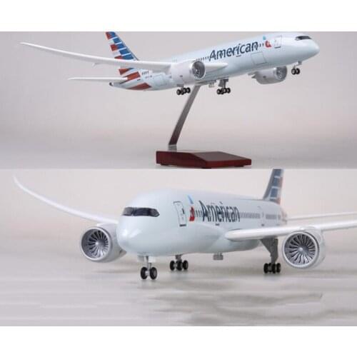 1/130 Scale 47cm Airplane Boeing B787 Dreamliner Aircraft American Airlines Model W Light and Wheel Diecast Plastic Resin Plane