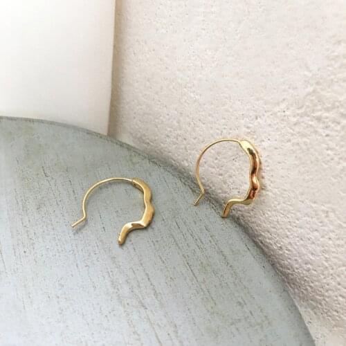 Daily Face European Atmosphere Hoop Earrings for Women Nordic Style Art Metal Earrings