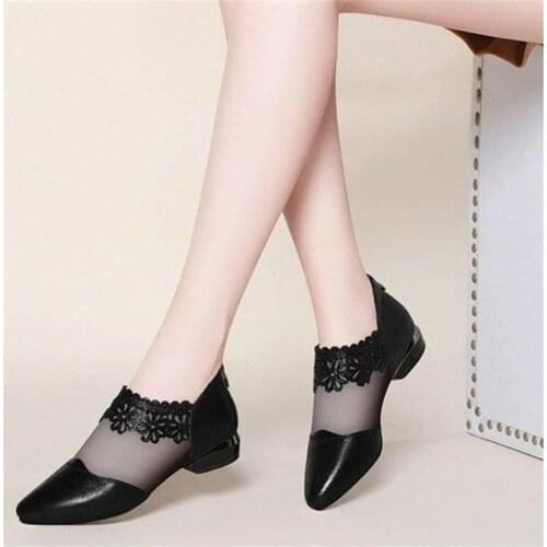 Lace Pointed Flat Shoes Woman 2020 Summer Fashion Sexy Flats Woman Autumn Shoes Brand New Black Gold Sneakers Women Jeans Shoes