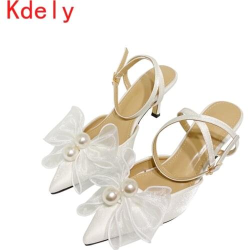 Lace Ankle Strap Sandals Women kitten Heels Pointed Wedding Bridal Shoes Pearl Flower Bow Female Pretty Slippers 2020 Chic Style