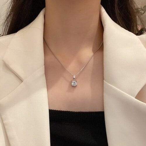 U-Magical Temperament Square Stainless Steel Rhinestone Pendant Necklace for Women Shining Metallic Chain Necklace Jewelry