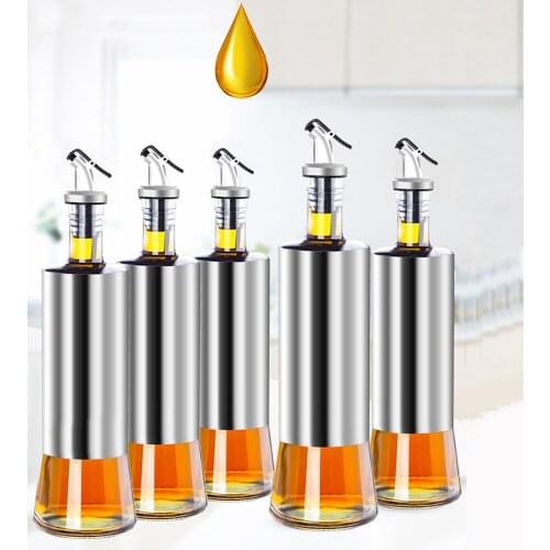 Creative stainless steel push type seasoning bottle leak proof soy sauce bottle home kitchen glass oil pot material hip flask