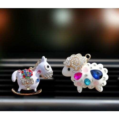 MR TEA Colorful Diamond Cute Sheep Horse Air Freshener Alloy Crystal Automobiles Interior Decoration Air Vent Perfume Clip Smell