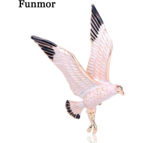 FUNMOR Lifelike Seagull Birds Brooches Gold Color Enamel Bird Animal Lapel Pin Corsage Women Men Holiday Blouse Decoration
