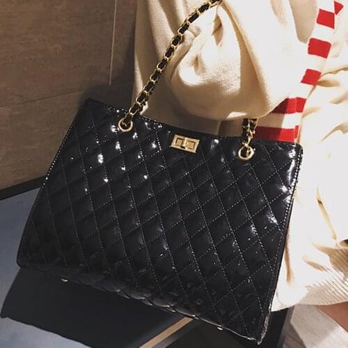 DORANMI Diamond Lattice Shoulder Bags For Women 2021 Classic Totes Bag Female Chain Strap Handbag Solid Bolso BG053