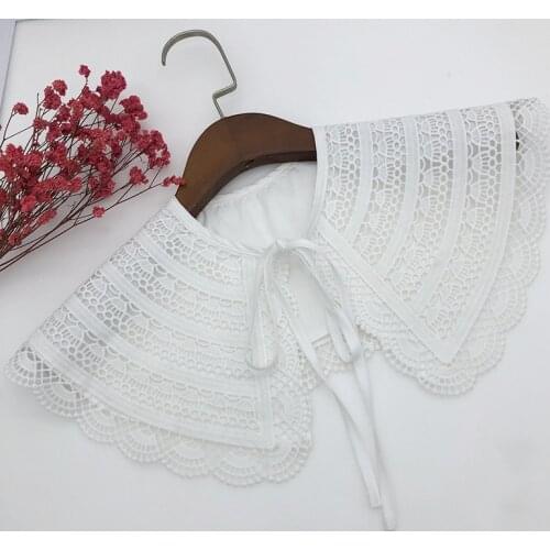 2021 White Lace Big Lapel Fake Collar Shawl Women Detachable Shirt Collar False Blouse Collar Neckwear Clothing Accessories