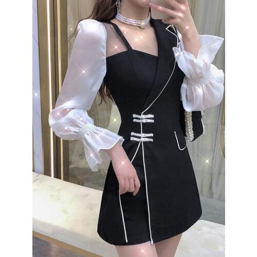 Asymmetric Suit Collar Patchwork Flared Sleeves Retro Buckle Split Top Base Shorts Two-Piece Suit Spring New Womens Clothes