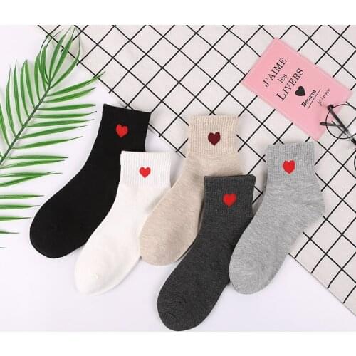 Socks Woman Embroidery Love Heart Pattern Cute Best Fresh Crew Socks Sale Girl School Japanese Sports Fashion Cotton Socks